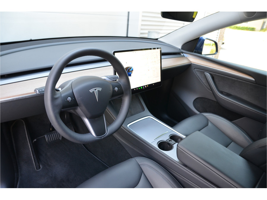Tesla Model Y Long Range RWD 75 kWh