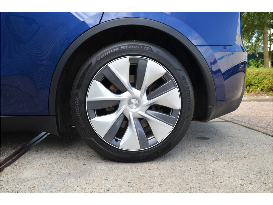 Tesla Model Y Long Range RWD 75 kWh