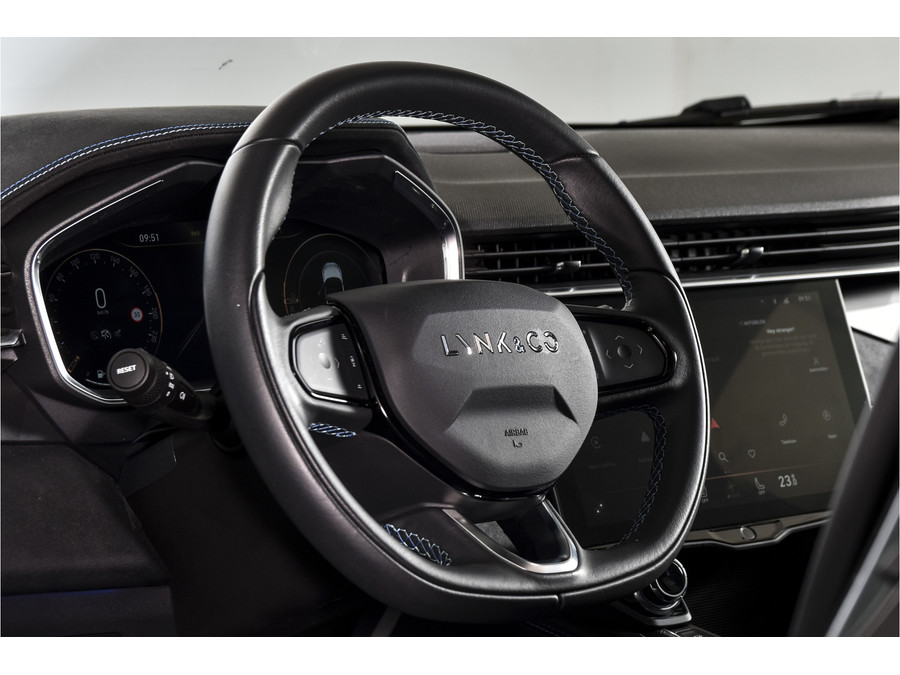 Lynk & Co 01 1.5 PHEV 261PK MY22