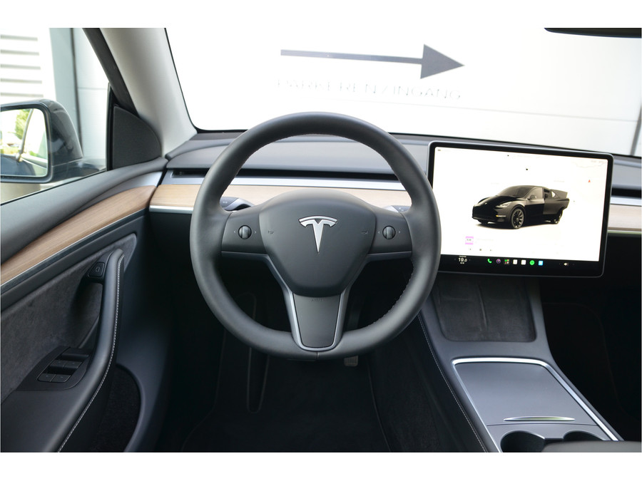 Tesla Model Y RWD 58 kWh