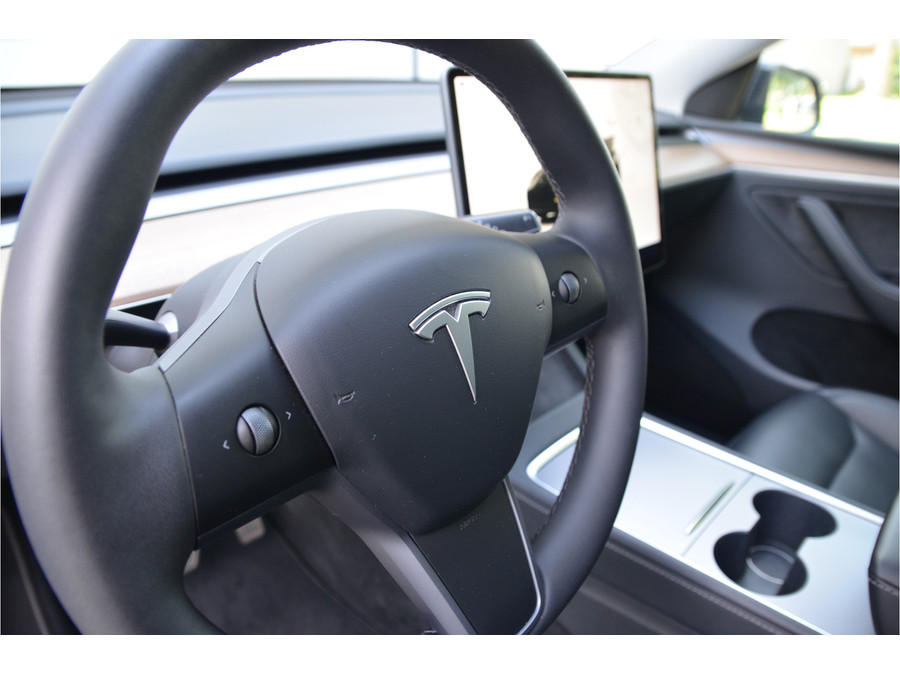Tesla Model Y RWD 58 kWh
