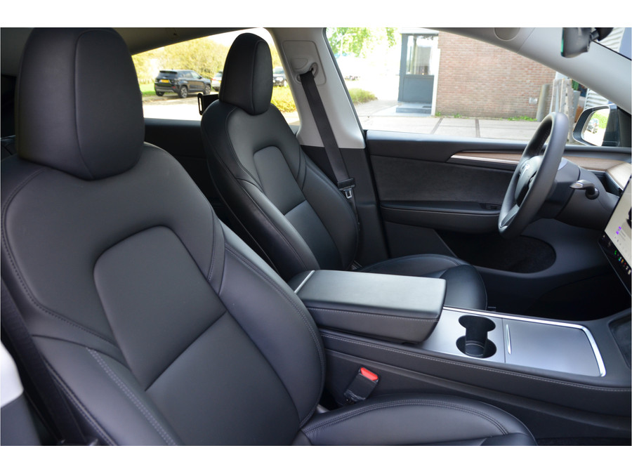 Tesla Model Y RWD 58 kWh