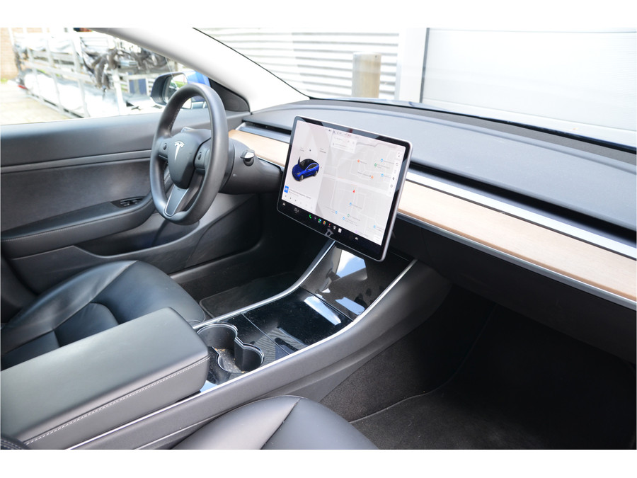 Tesla Model 3 Standard RWD Plus 60 kWh