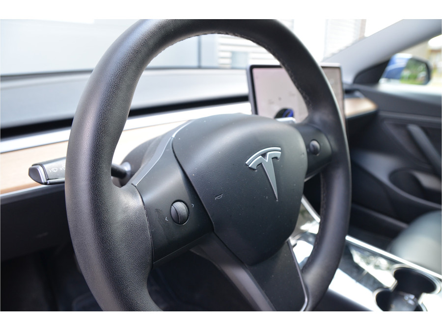 Tesla Model 3 Standard RWD Plus 60 kWh