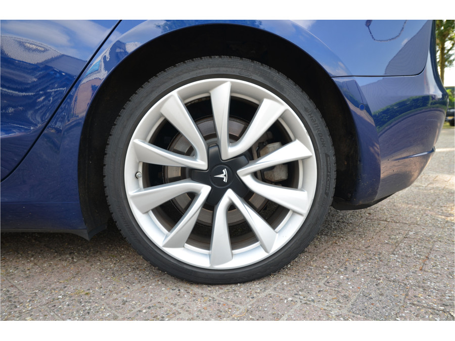 Tesla Model 3 Standard RWD Plus 60 kWh