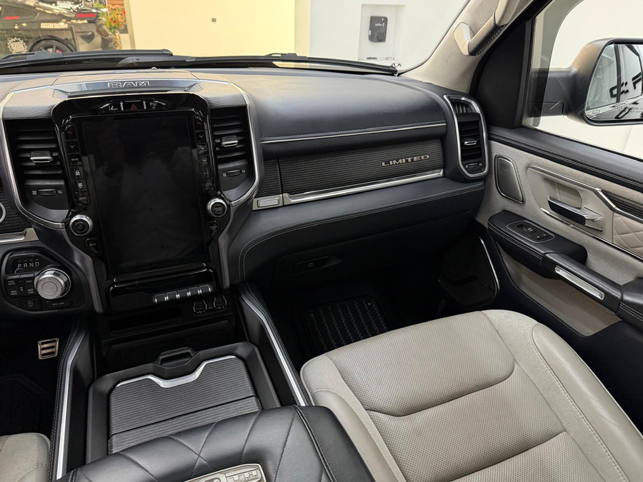 Dodge RAM 1500 5.7 V8 LIMITED 10TH ANNIVERSARY EDITION Widebody