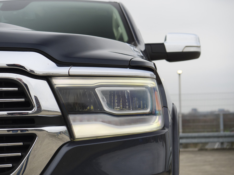 Dodge RAM | 1500 | Laramie | 5.7 HEMI V8 | 4x4 | Crew Cab