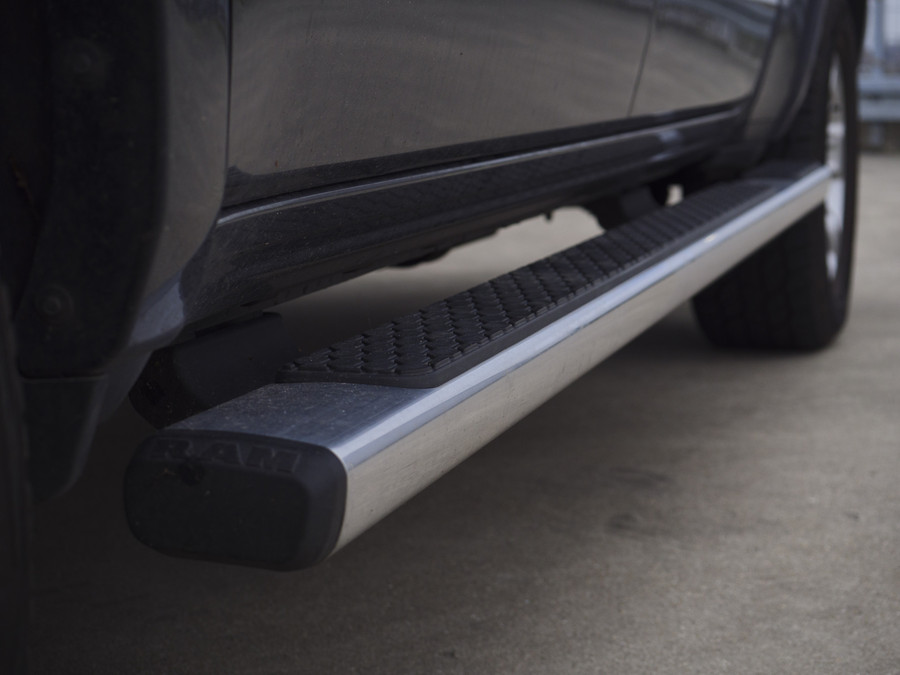 Dodge RAM | 1500 | Laramie | 5.7 HEMI V8 | 4x4 | Crew Cab