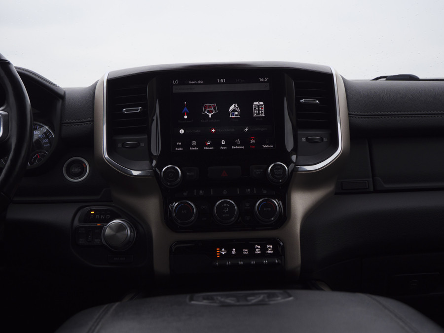 Dodge RAM | 1500 | Laramie | 5.7 HEMI V8 | 4x4 | Crew Cab