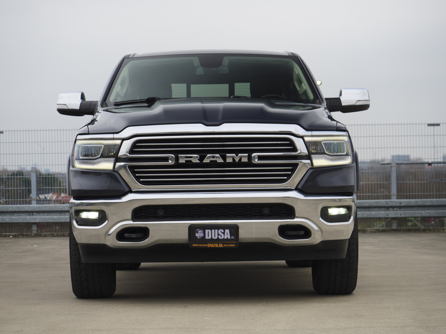Dodge RAM | 1500 | Laramie | 5.7 HEMI V8 | 4x4 | Crew Cab