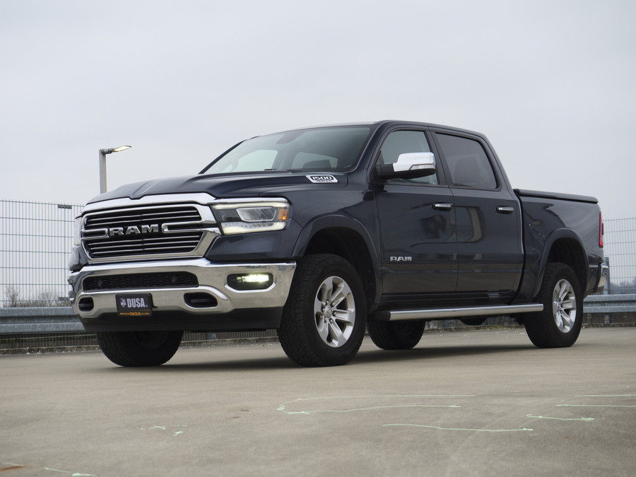 Dodge RAM | 1500 | Laramie | 5.7 HEMI V8 | 4x4 | Crew Cab
