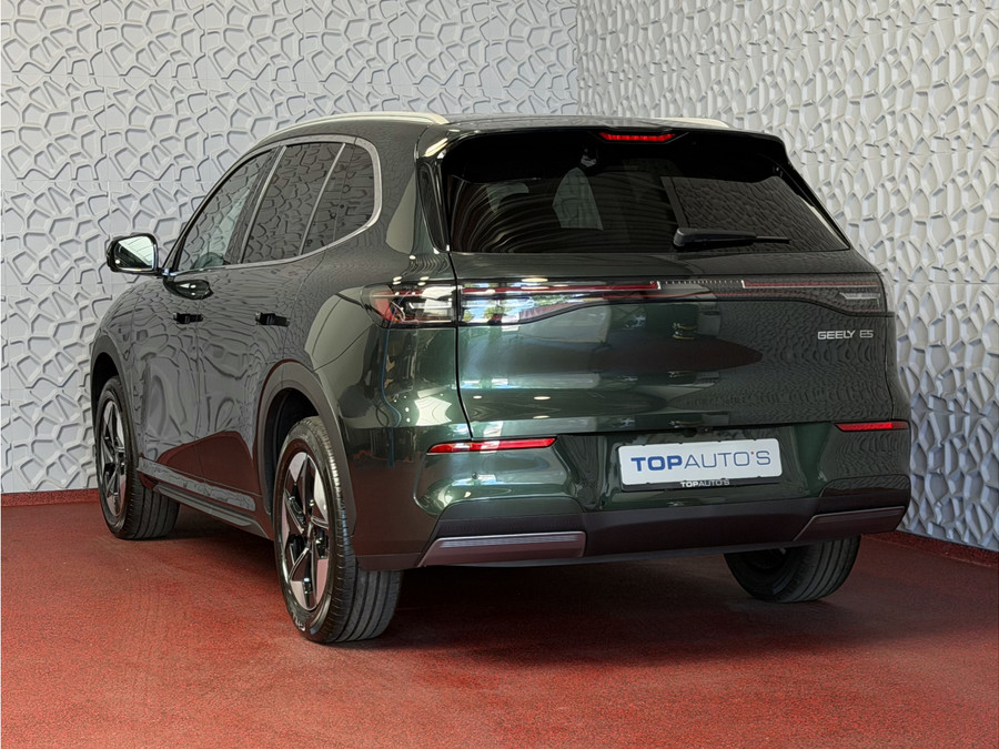 Geely E5 Pro+ 68KW | Geventileerde & Verwarmde Stoelen | Moss Green | Warmtepomp | 360° Camera | 475 km WLTP