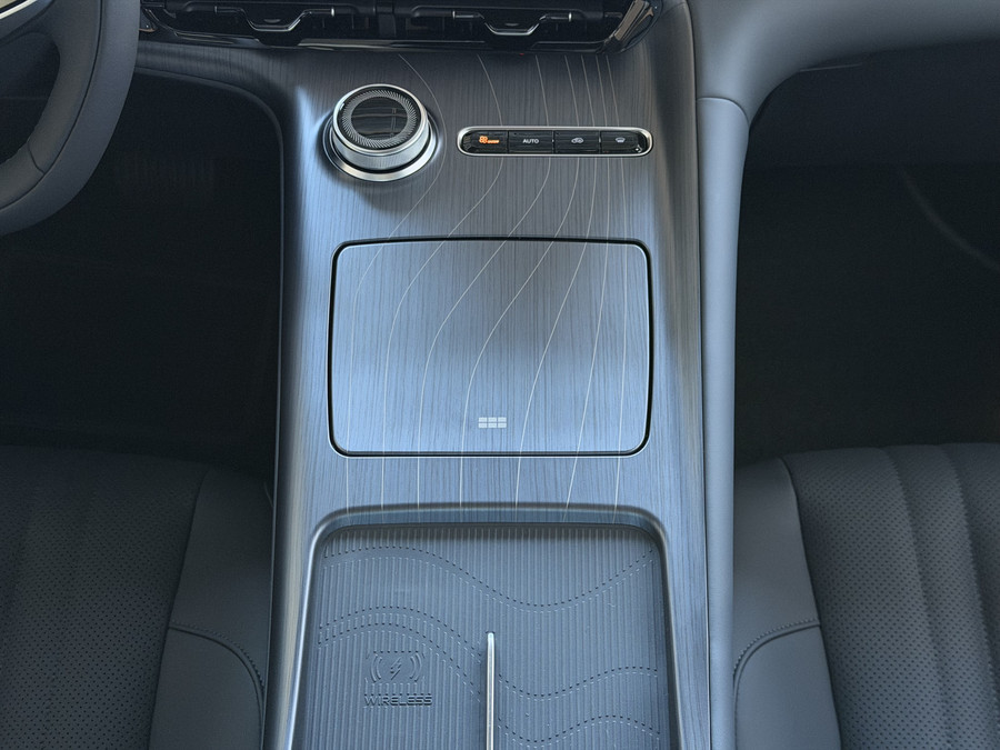 Geely E5 Pro+ 68KW | Geventileerde & Verwarmde Stoelen | Moss Green | Warmtepomp | 360° Camera | 475 km WLTP