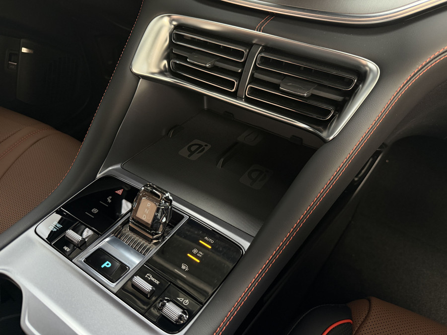BYD SEAL U 1.5 T DM-i AWD 324PK DESIGN BRUIN LEER Pano Dak Head‑Up 360° Camera Stoel‑/Stuurverwarming Stoelvent