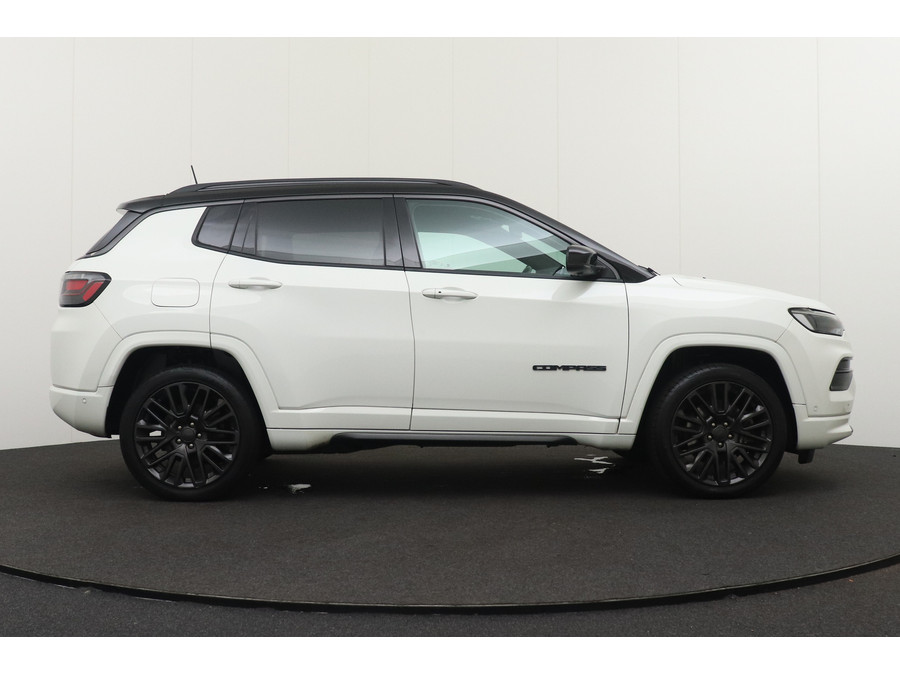 Jeep Compass 4xe 240 PK PHEV Sport