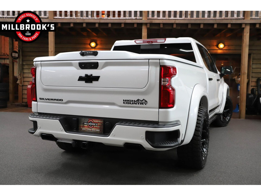 Chevrolet Silverado High Country Black Edition,