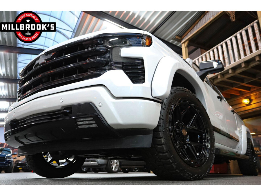 Chevrolet Silverado High Country Black Edition,