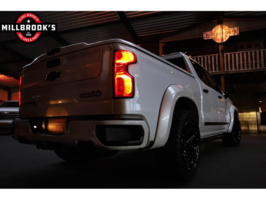 Chevrolet Silverado High Country Black Edition,