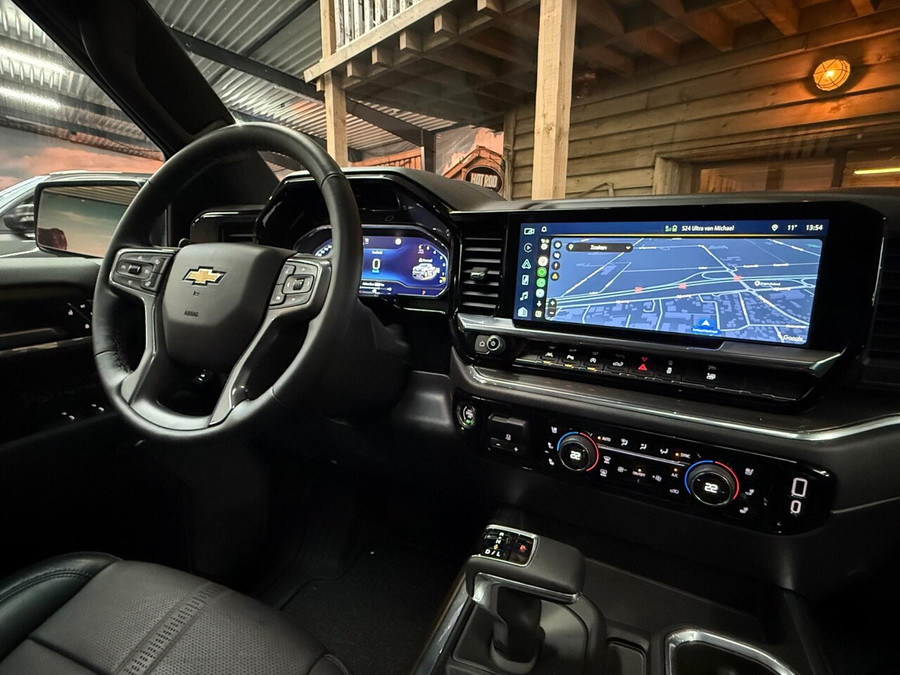 Chevrolet Silverado High Country Black Edition,