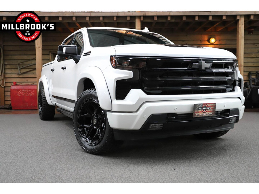 Chevrolet Silverado High Country Black Edition,