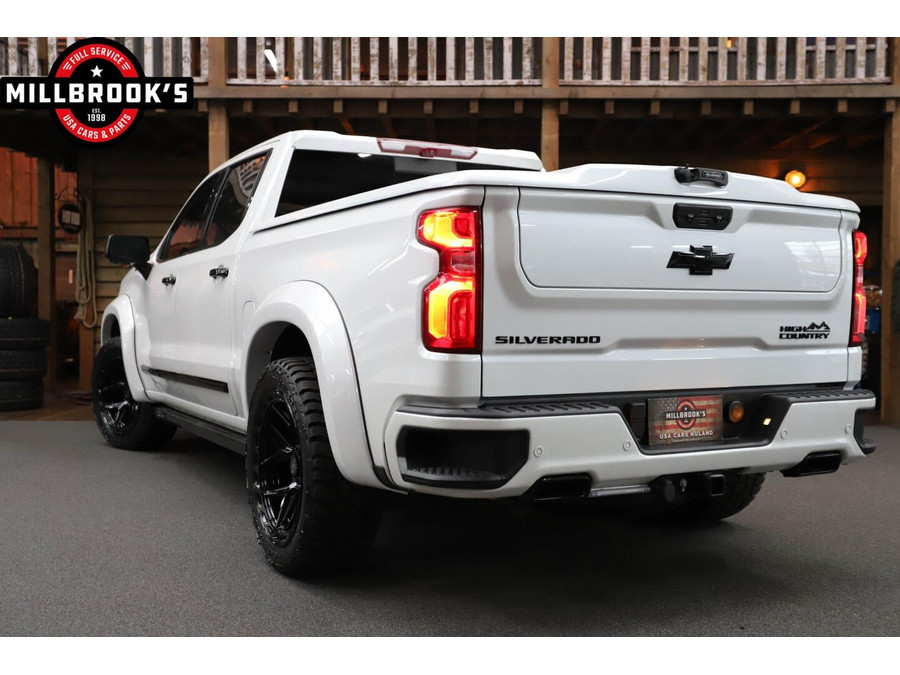 Chevrolet Silverado High Country Black Edition,