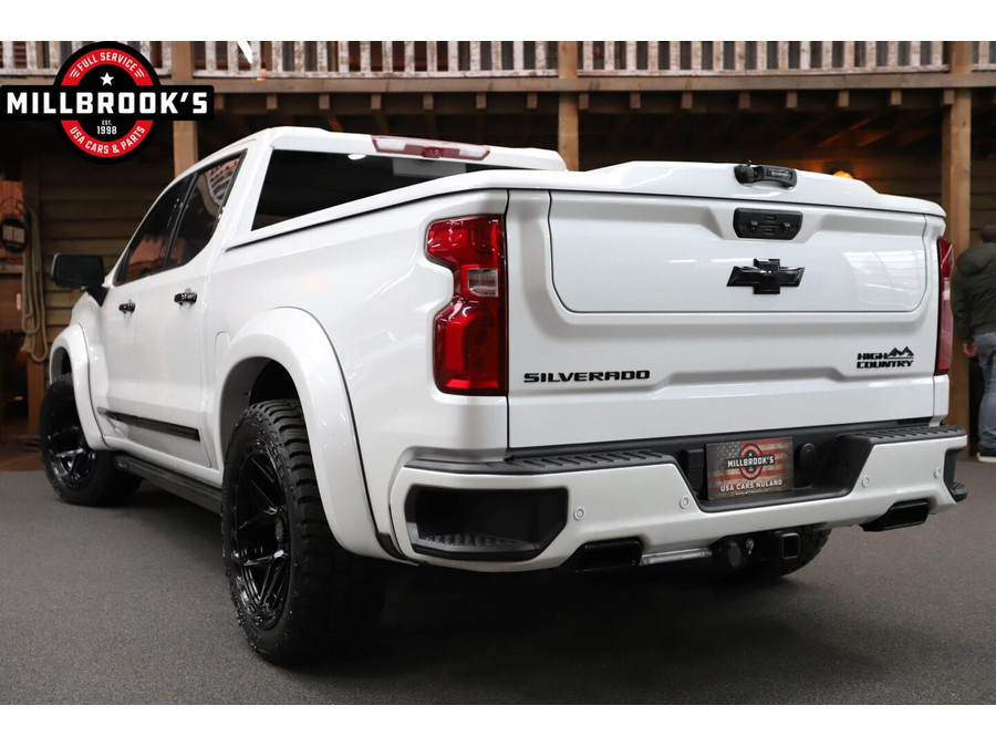 Chevrolet Silverado High Country Black Edition,
