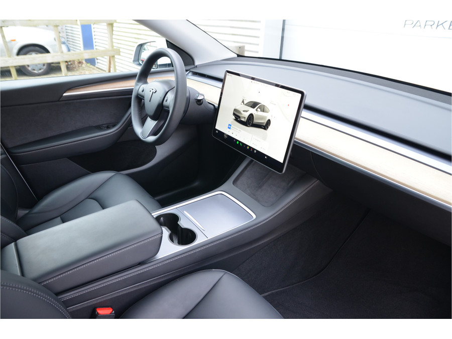 Tesla Model Y RWD 58 kWh