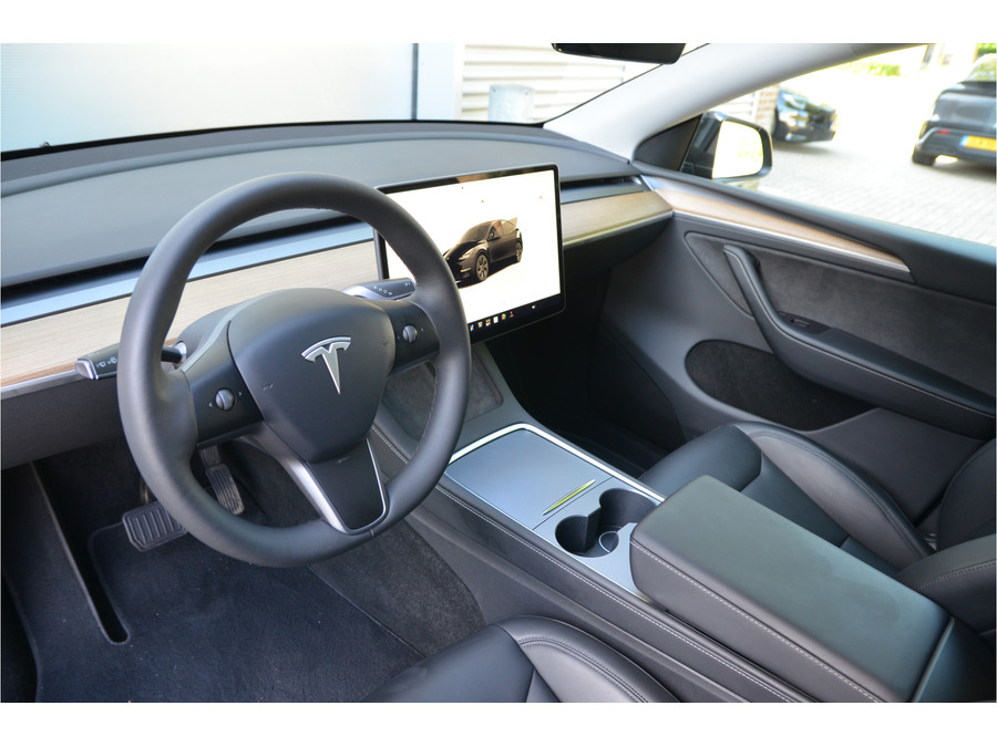 Tesla Model Y RWD 58 kWh
