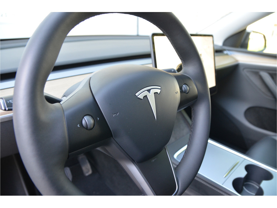 Tesla Model Y RWD 58 kWh