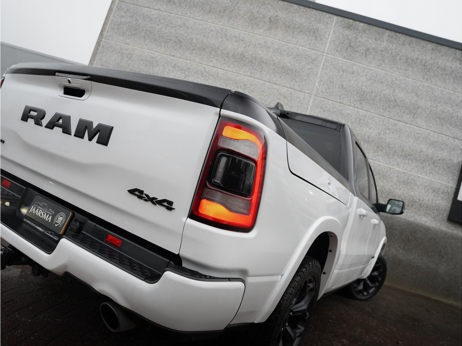 Dodge RAM 1500 5.7 V8 4x4 Crew Cab Limited Night