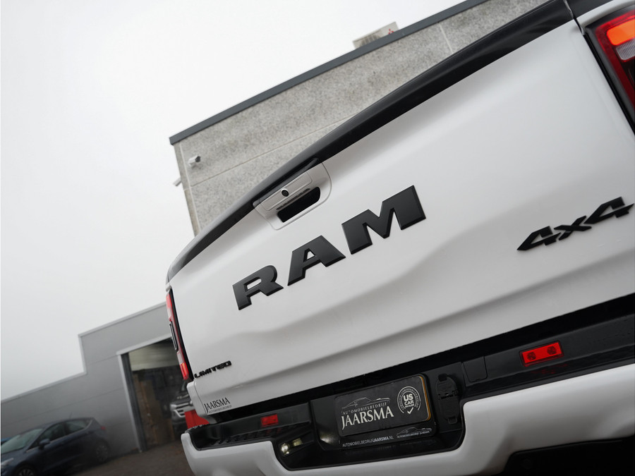 Dodge RAM 1500 5.7 V8 4x4 Crew Cab Limited Night