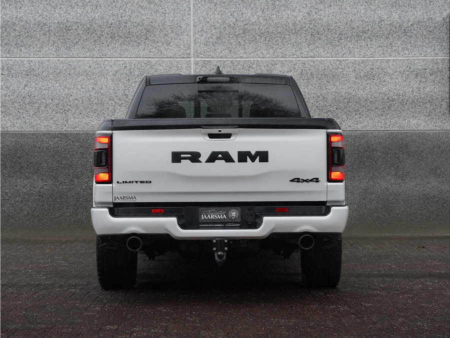 Dodge RAM 1500 5.7 V8 4x4 Crew Cab Limited Night