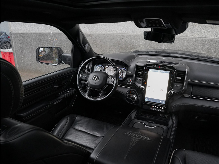 Dodge RAM 1500 5.7 V8 4x4 Crew Cab Limited Night
