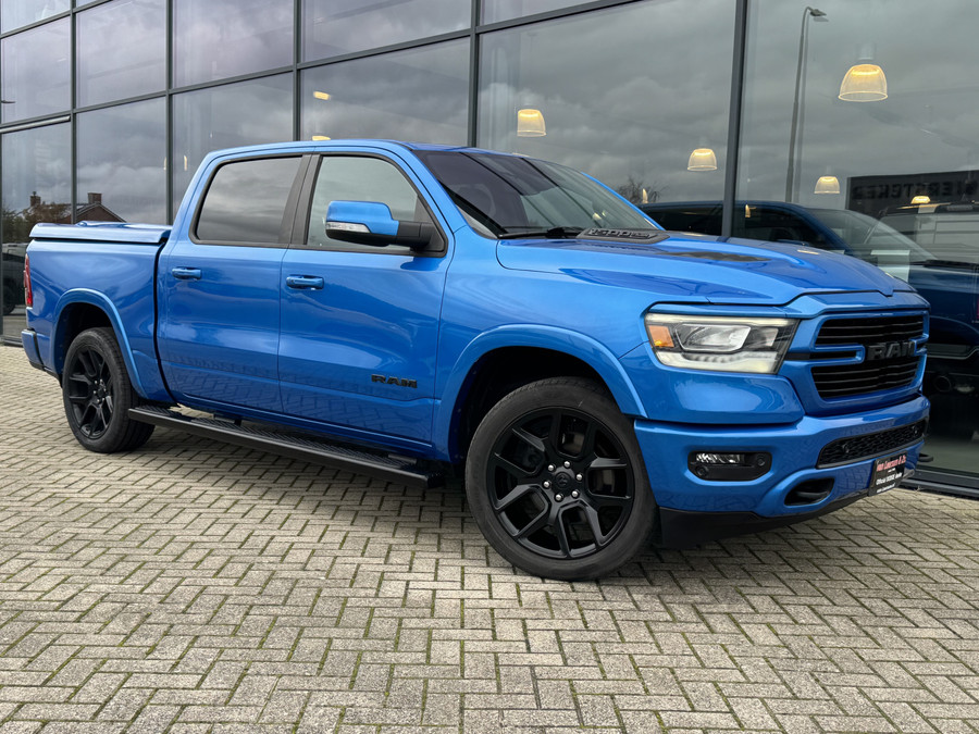Dodge RAM 1500 5.7 V8 Laramie Night