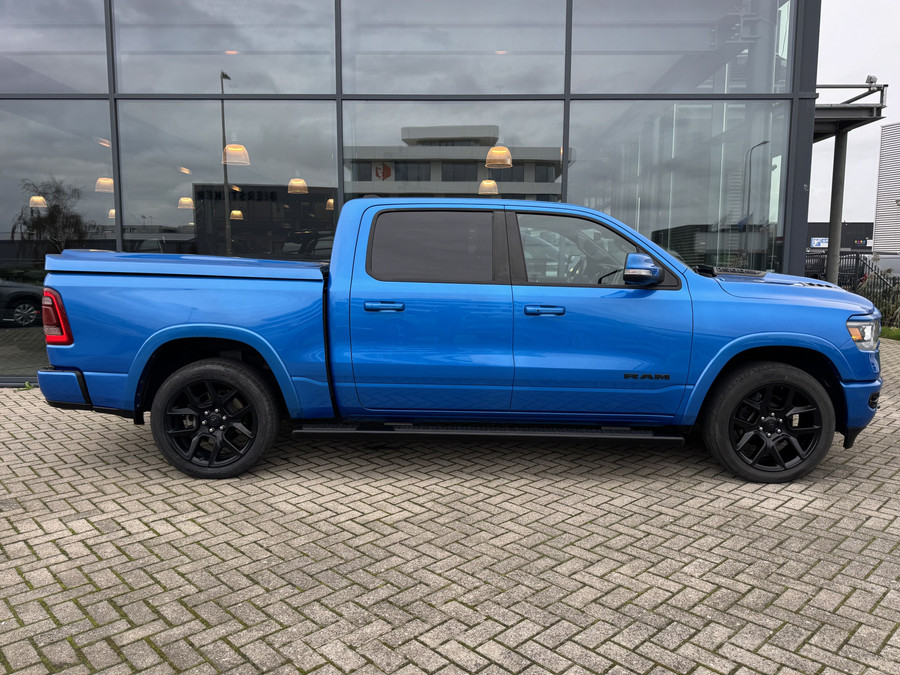 Dodge RAM 1500 5.7 V8 Laramie Night