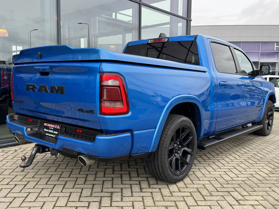 Dodge RAM 1500 5.7 V8 Laramie Night