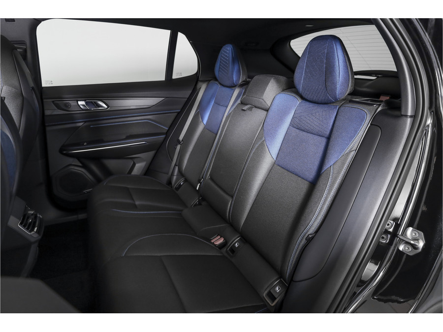 Lynk & Co 01 1.5 PHEV 261PK MY23