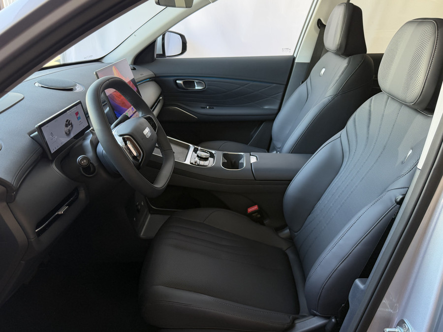Geely Starray EM-i MAX+ PHEV LONG RANGE NIEUWE AUTO | 29,8 kWh ACCU | 136 KM WLTP | PANORAMADAK | STOELVERWARMING/KOELI
