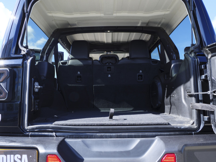 Jeep Wrangler Unlimited 2.0T | Rubicon | Adventure Proof | Freedom Machine