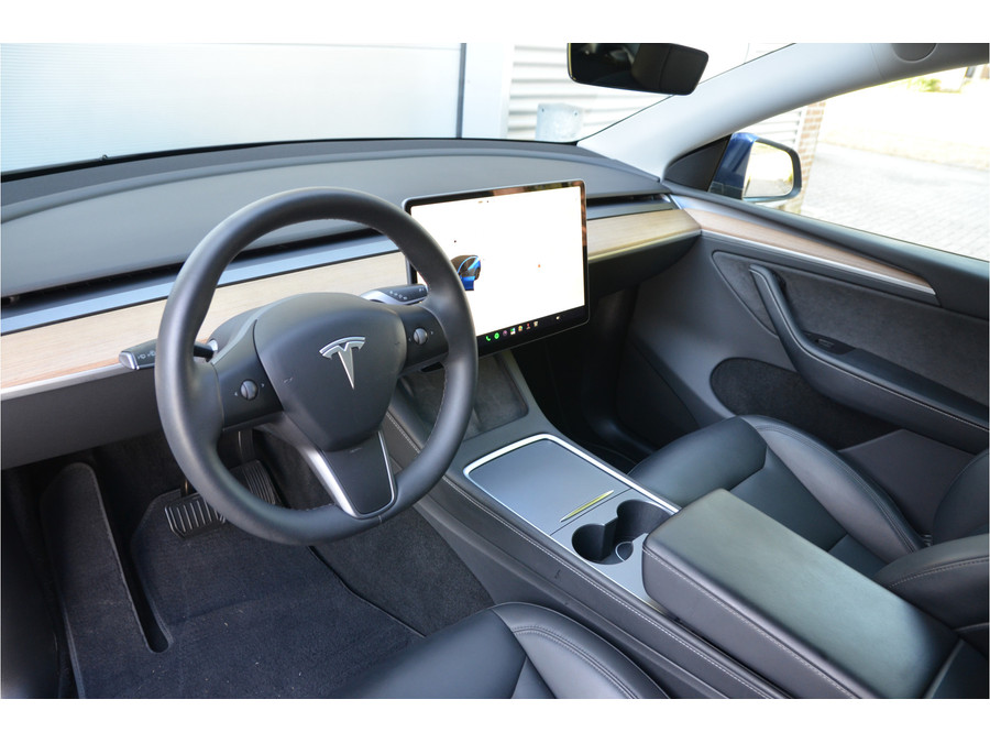 Tesla Model Y Long Range AWD 75 kWh
