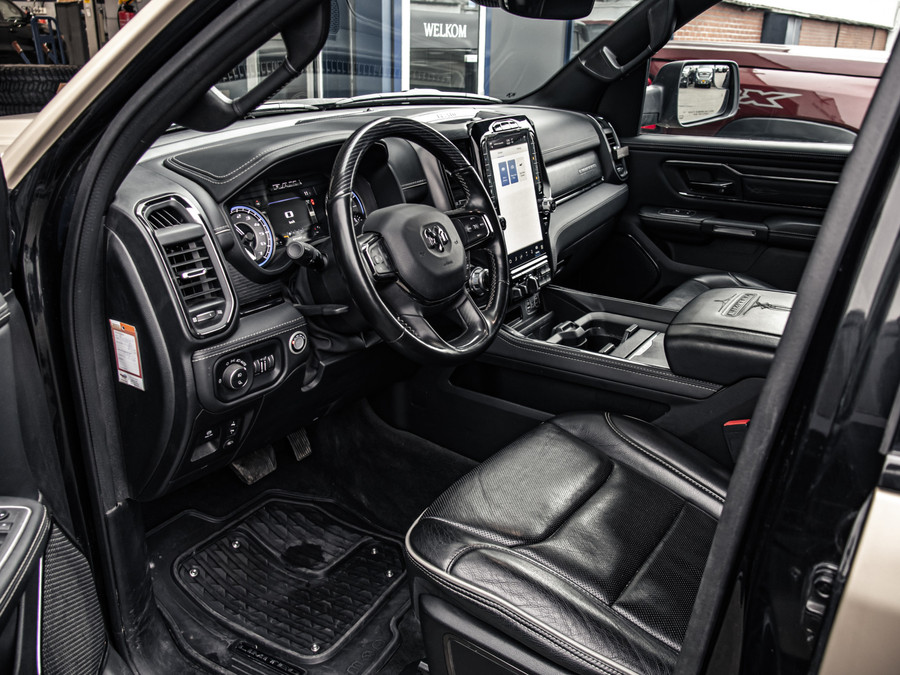 Dodge Ram Limited | Desert Storm Edition 1ste eigenaar | Dealer onderhouden | Prins LPG | Bullbar