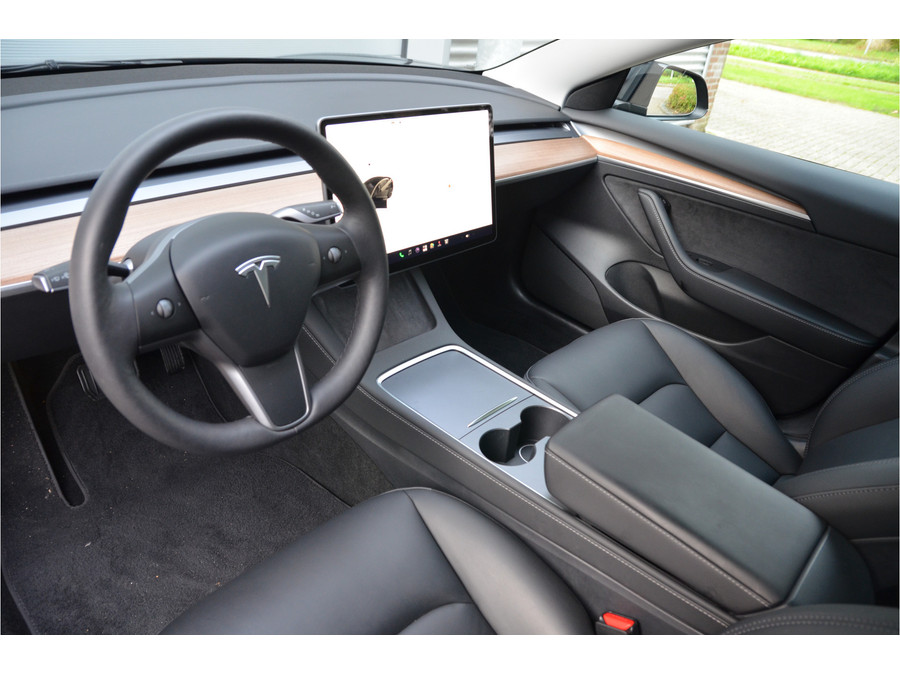Tesla Model 3 Long Range AWD 75 kWh