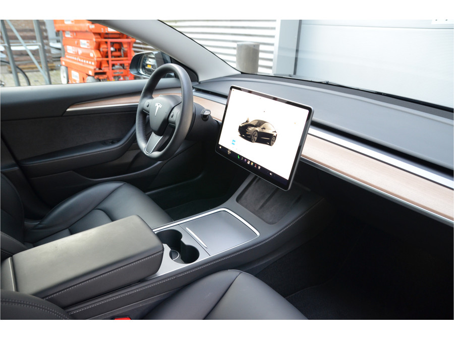 Tesla Model 3 Long Range AWD 75 kWh