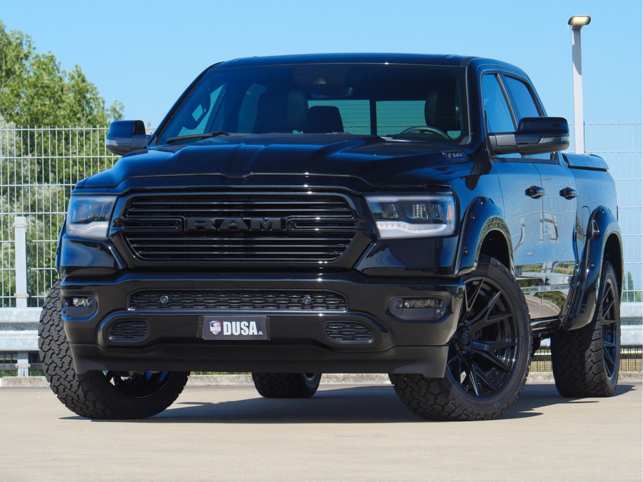 Dodge RAM 1500 | Laramie Sport | 5.7 V8 | HEMI | 4x4 | Crew Cab
