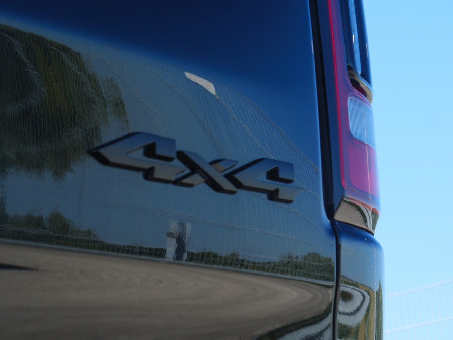 Dodge RAM 1500 | Laramie Sport | 5.7 V8 | HEMI | 4x4 | Crew Cab