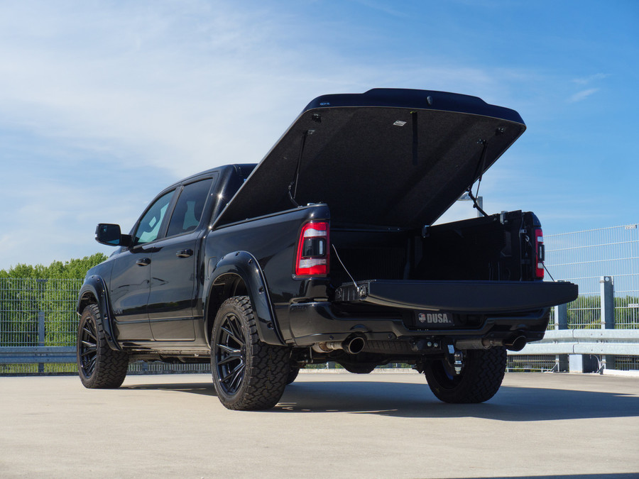 Dodge RAM 1500 | Laramie Sport | 5.7 V8 | HEMI | 4x4 | Crew Cab
