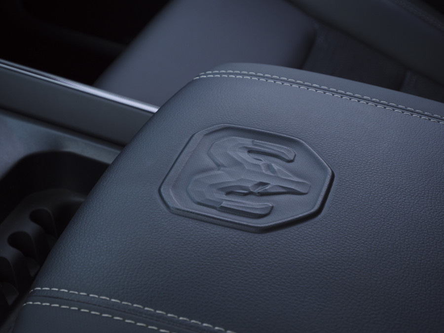 Dodge RAM 1500 | Laramie Sport | 5.7 V8 | HEMI | 4x4 | Crew Cab