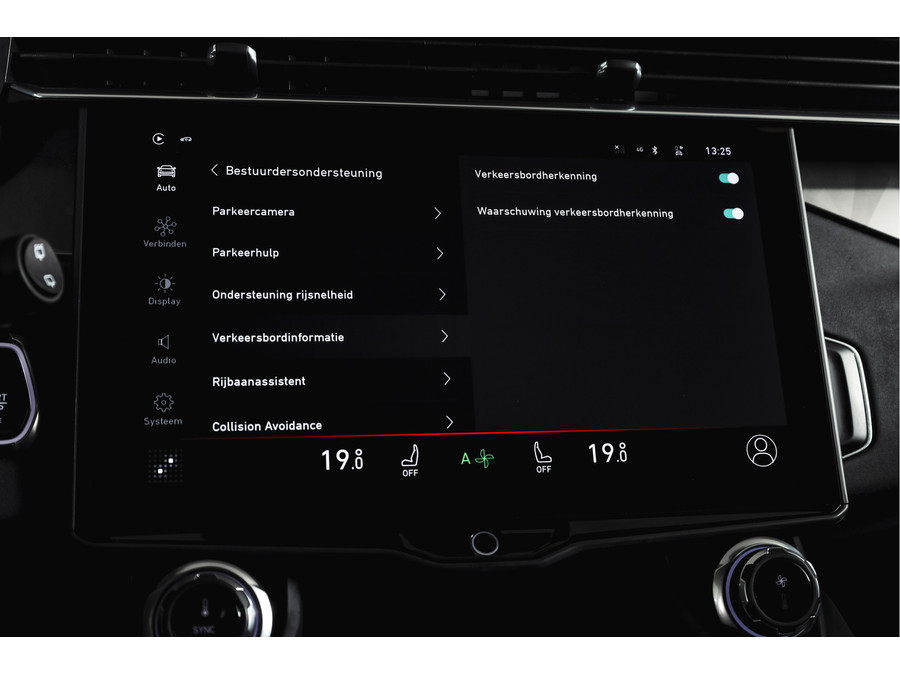 Lynk & Co 01 1.5 261 PK PHEV