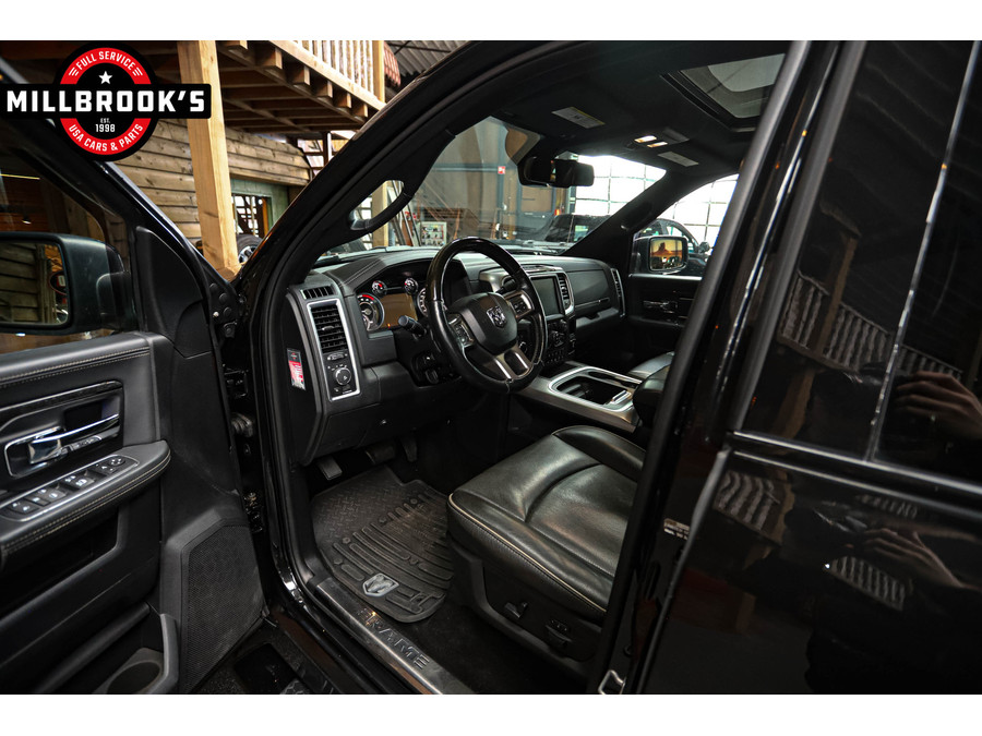 Dodge RAM 2500 limited 6.7L Cummins Black Edition
