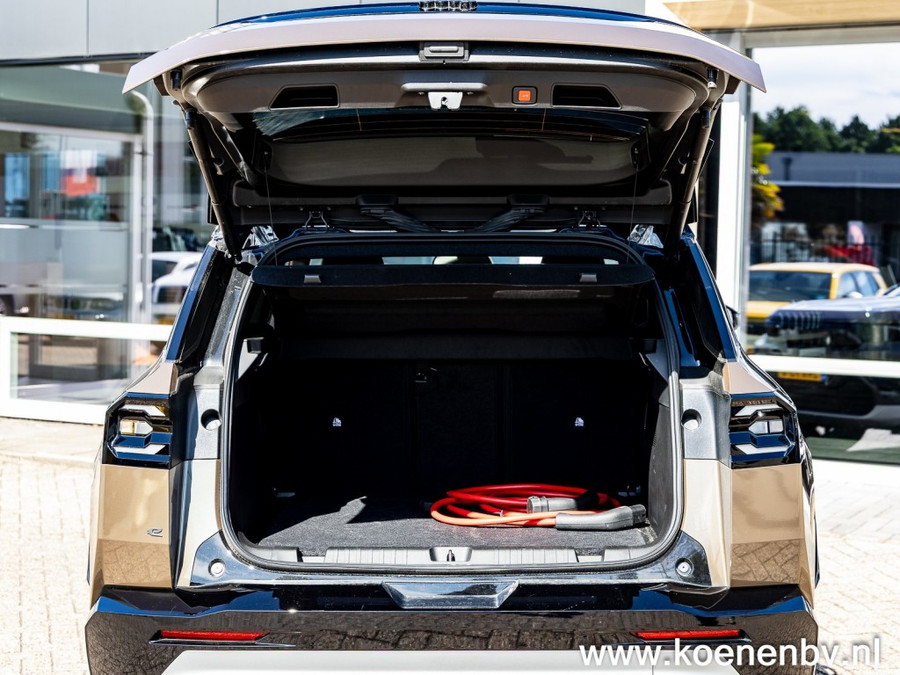 Jeep Compass First Edition 74 KWH PREMIUM & CONVENIENCE PACK / PANODAK